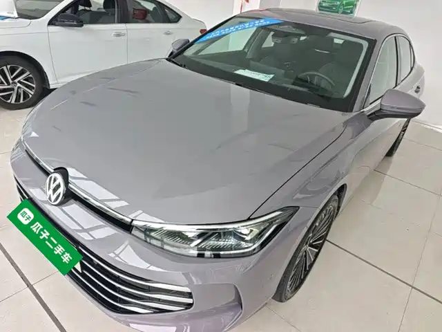 Volkswagen Passat 2024