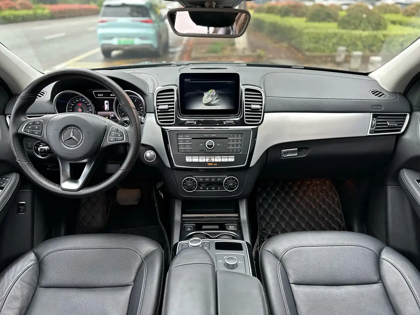 Mercedes-Benz GLE Coupe 2018 GLE 320 4MATIC Coupe SUV фото 12