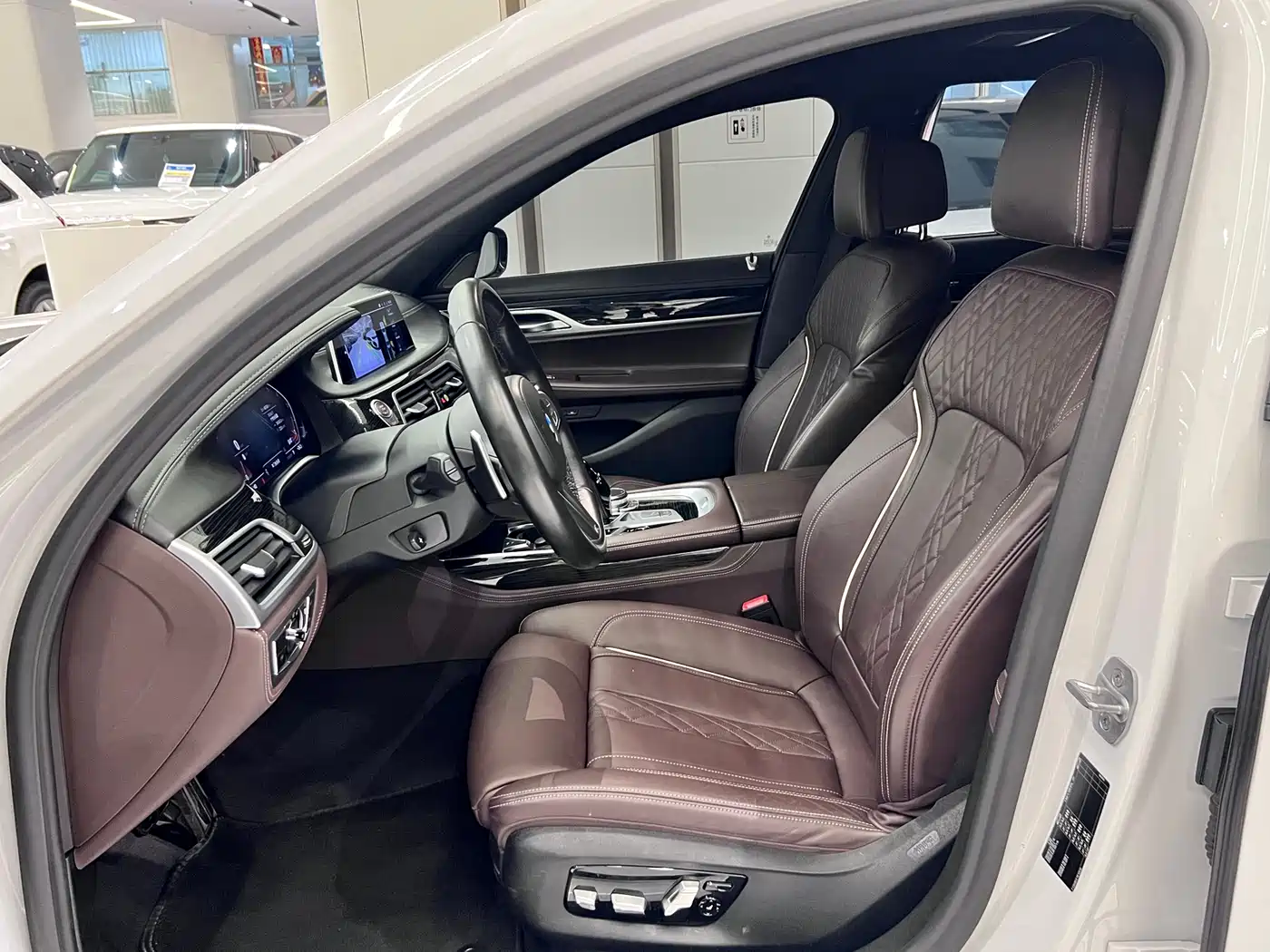 BMW 7 Series 2019 Facelift 730Li M Sport Package фото 4