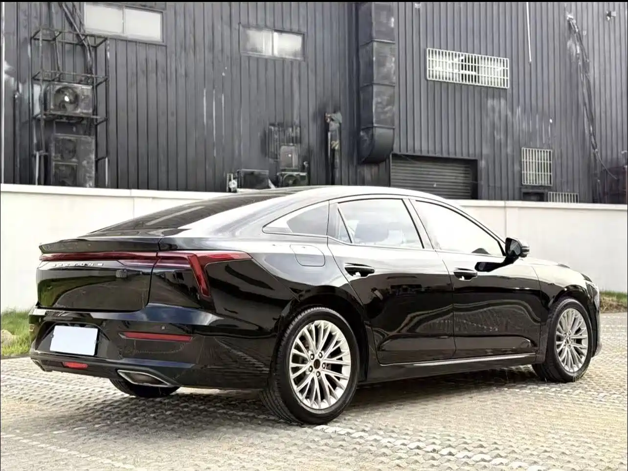 Photo 6 - Besturn B70