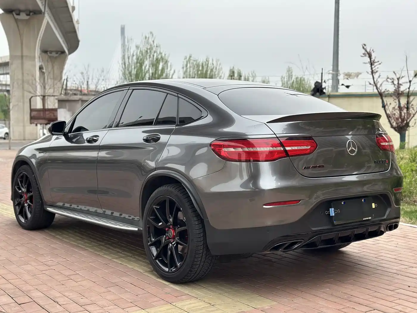 Mercedes-Benz GLC Coupe AMG 2017 AMG GLC 43 4MATIC Coupe SUV фото 5