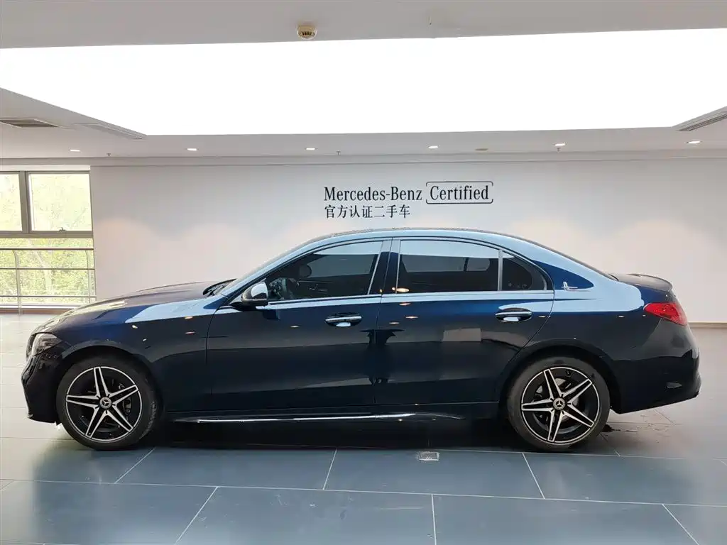 Mercedes-Benz C-Class 2023 C 260 L Night Edition Sport фото 7