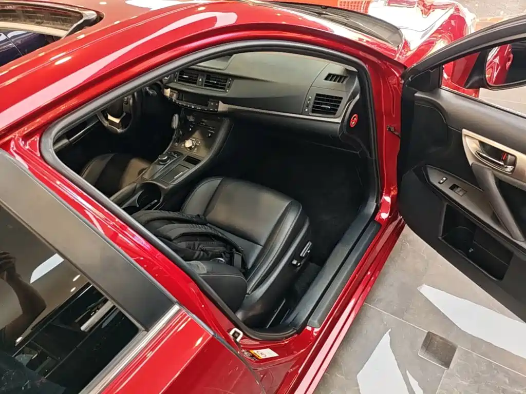 Lexus CT 2019 2017 CT200h Comfort Edition (Single Color) China VI