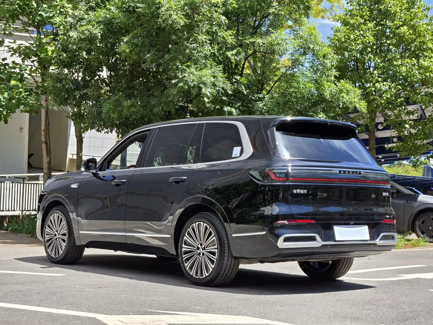 Geely Galaxy Galaxy M9 2025 2025 Base Model