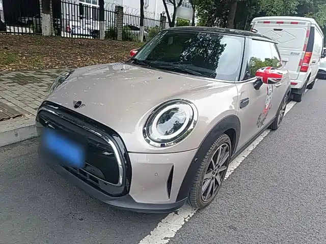 MINI 2022