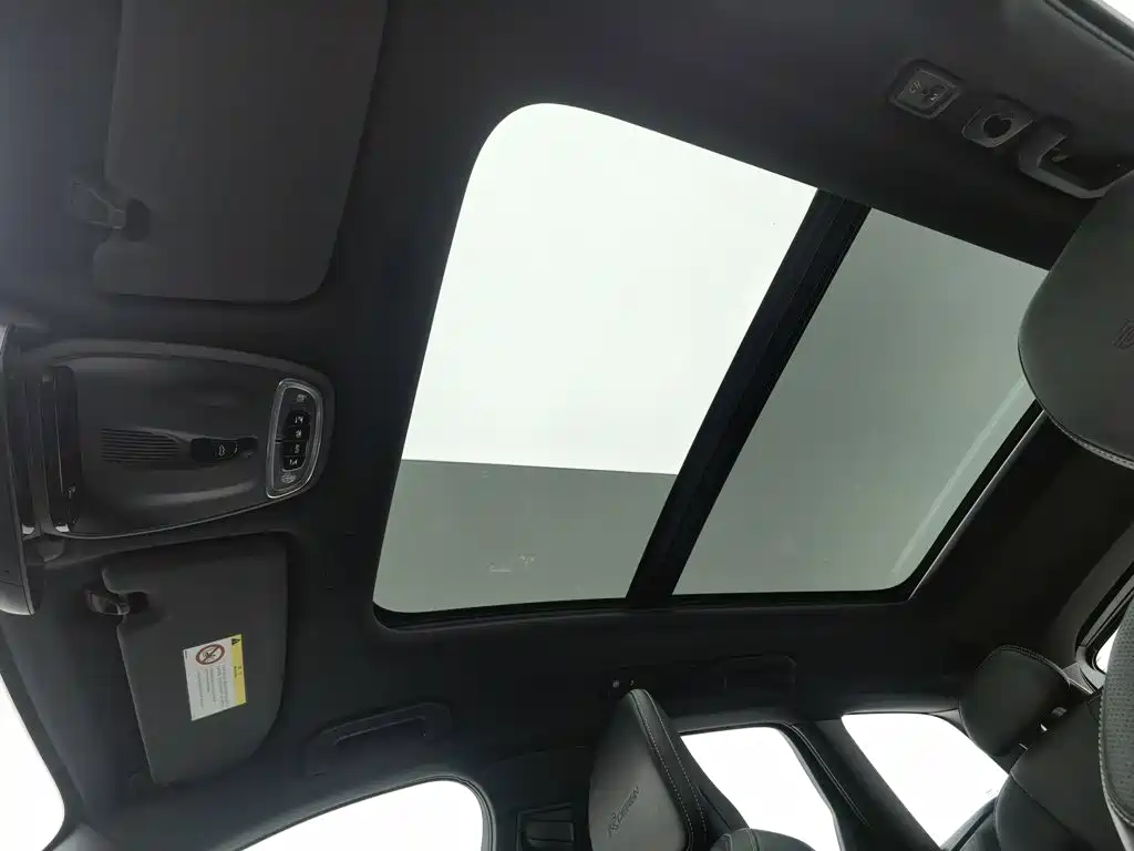 Фото 14 - Volvo XC60