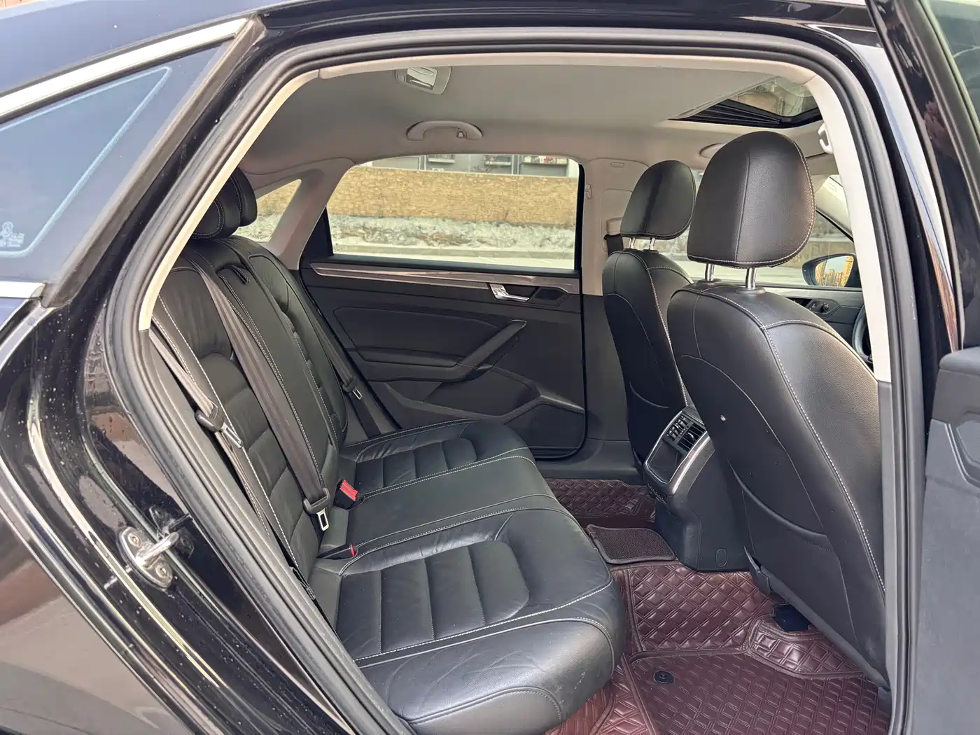 Volkswagen Passat 2015 1.8TSI Automatic Prestige Edition фото 12
