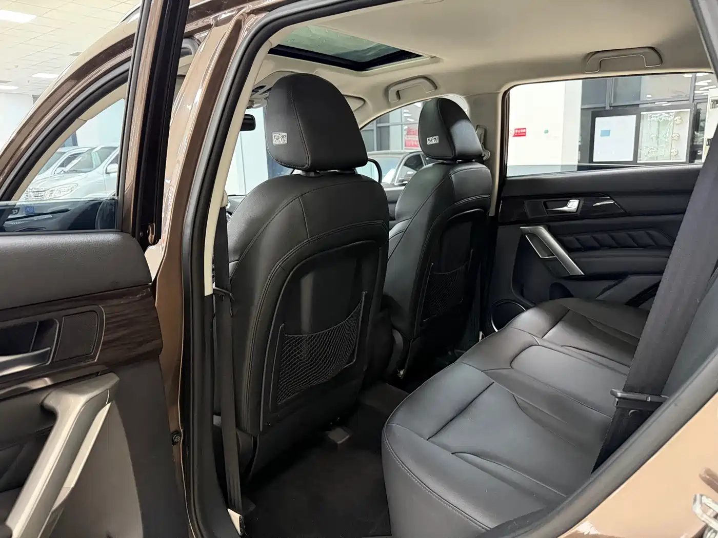 Haval H2 2015 1.5T Automatic 2WD Elite Edition фото 8