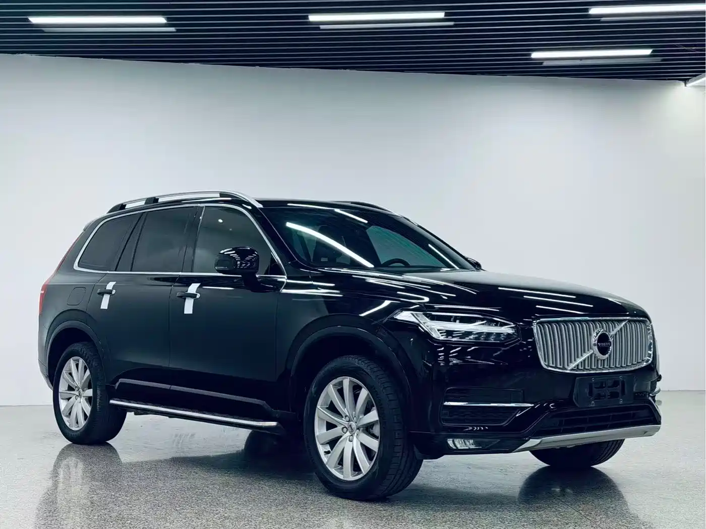 Фото 6 - Volvo XC90