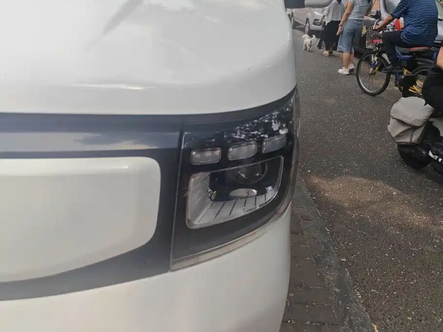 Changan Kaicheng Changan Ruixing EM80 2025 2025 Model Passenger Version Comfort Type 6-seater 300km Tailgate