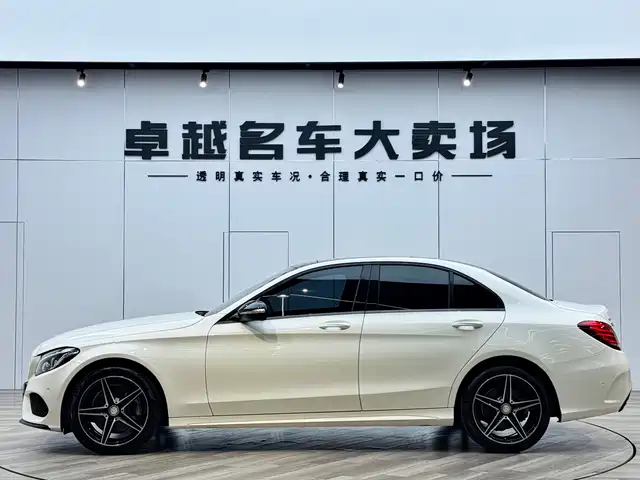 Mercedes-Benz C-Class 2017 C 300 Sport — фото 4