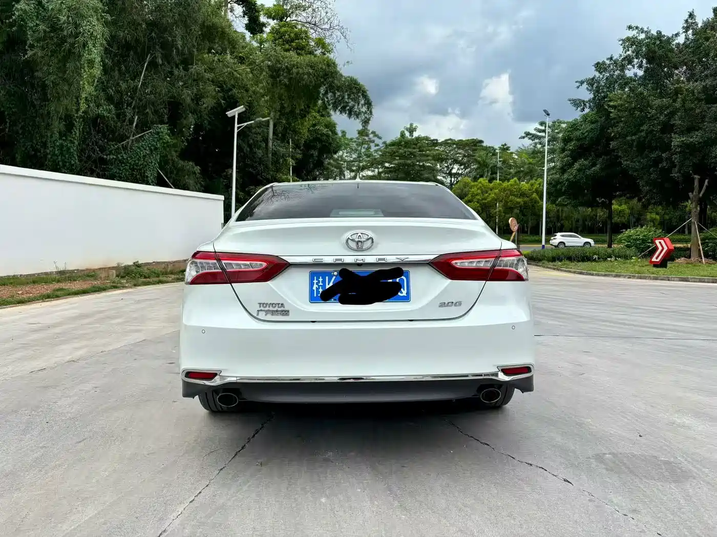 Фото 4 - Toyota Camry