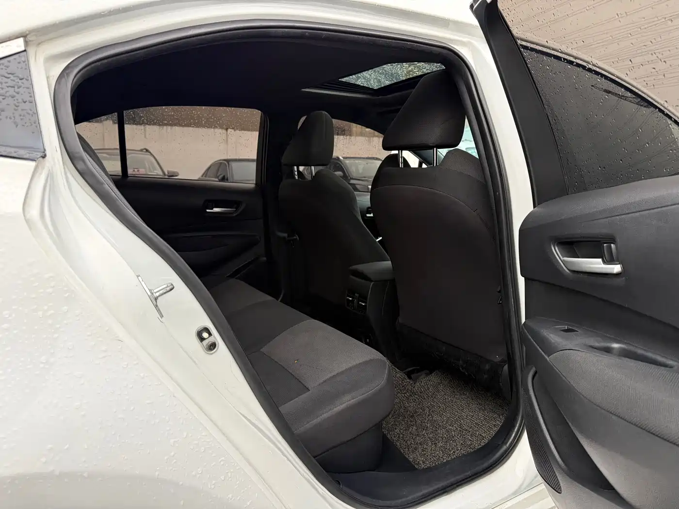 Toyota Levin 2022 Dual Engine 1.8H E-CVT Luxury Edition фото 21