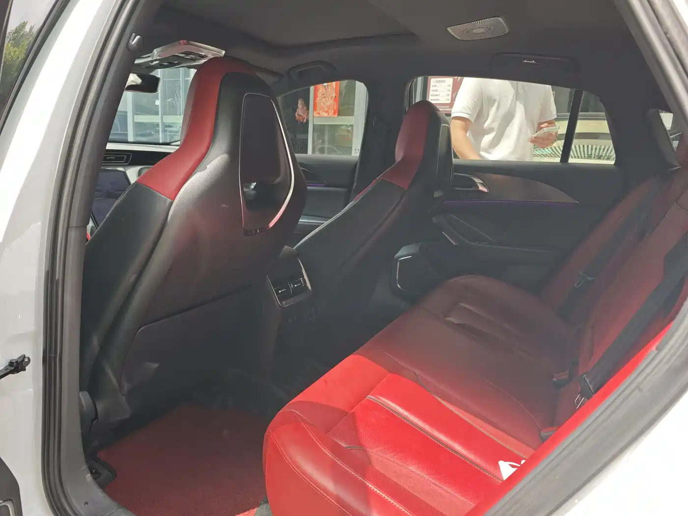 Hongqi H6 2024 Model 2.0T Fashion Edition фото 7