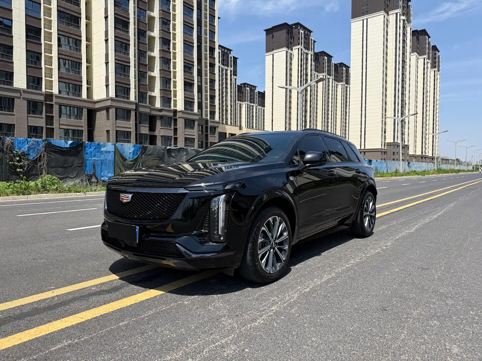 Photo 3 - Cadillac XT5
