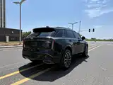 Photo 10 - Cadillac XT5