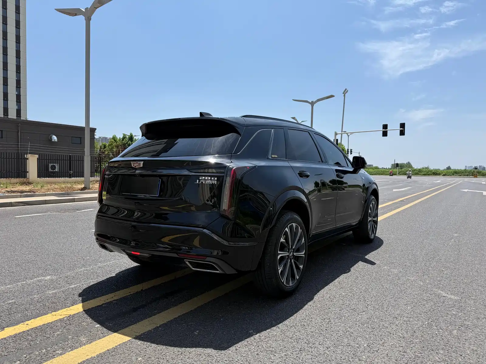 Photo 10 - Cadillac XT5