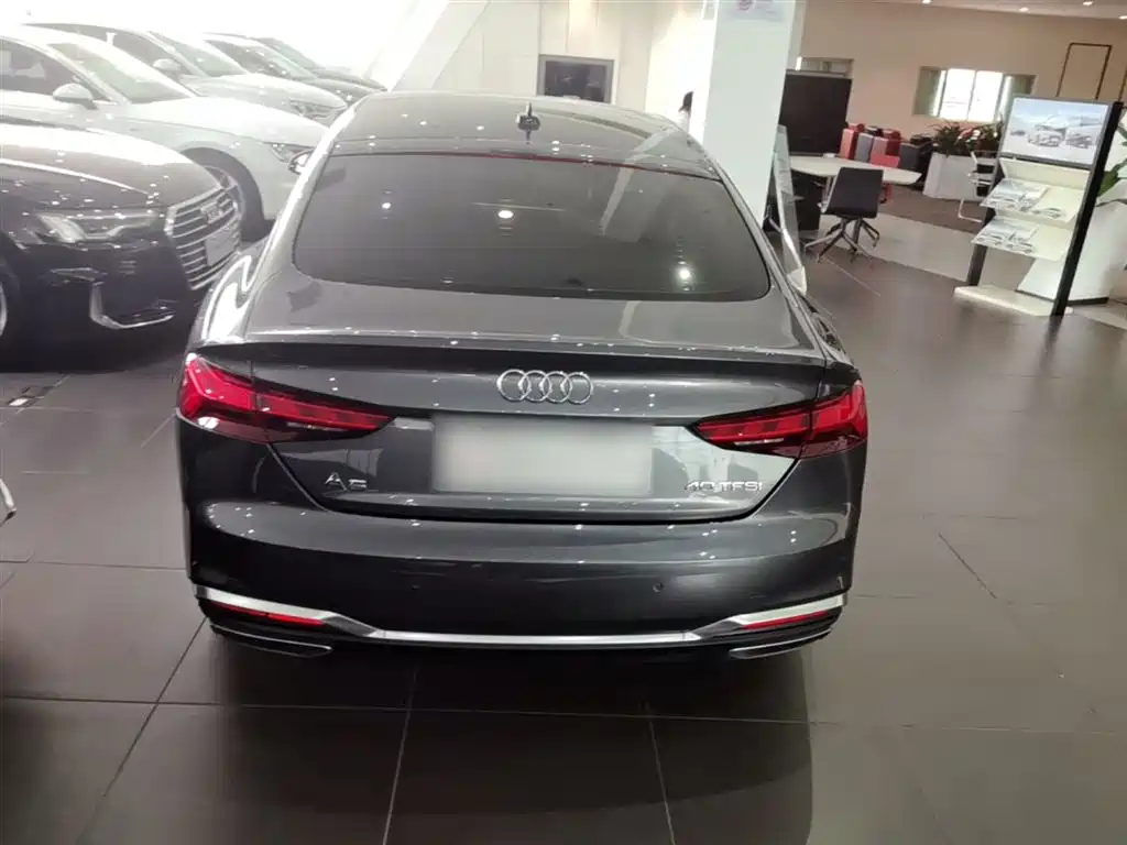 Audi A5 (Import) 2023 Sportback 40 TFSI Fashion Dynamic фото 6