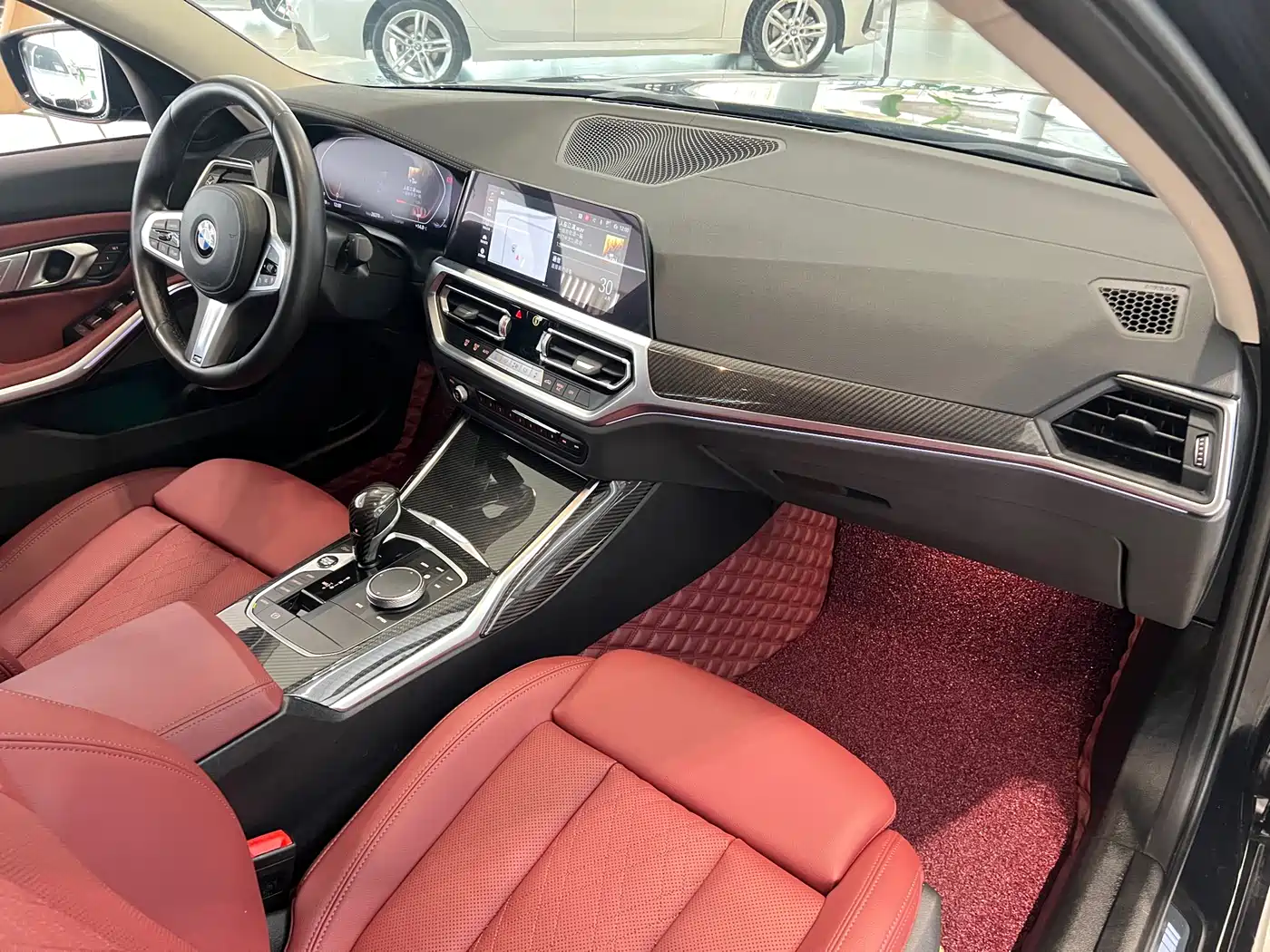 BMW 3 Series 2022 325i M Sport Shadow Edition фото 14