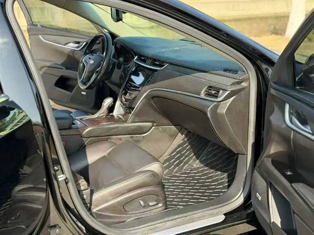 Cadillac XTS 2018 28T Technology фото 4