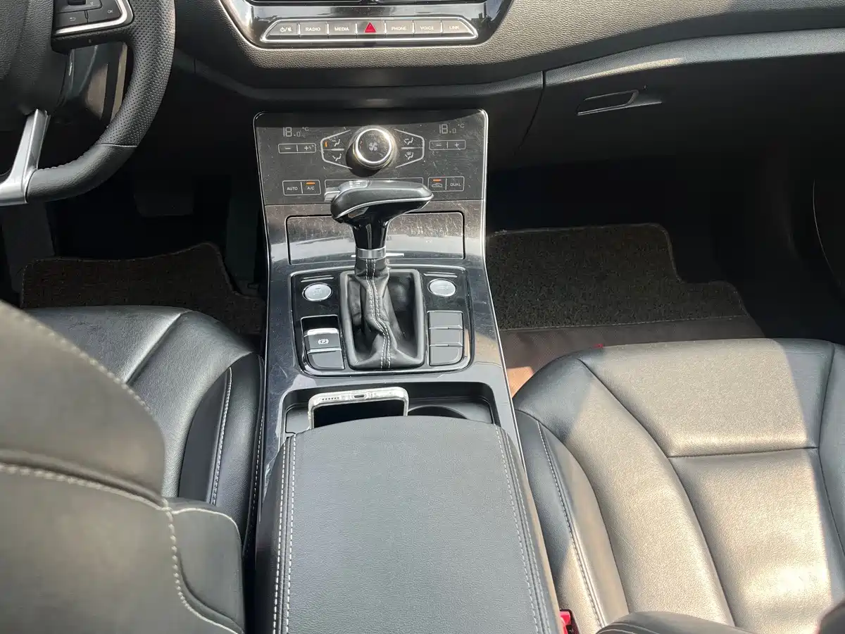 Hongqi H5 2018 2018 30TD Dynamic Edition