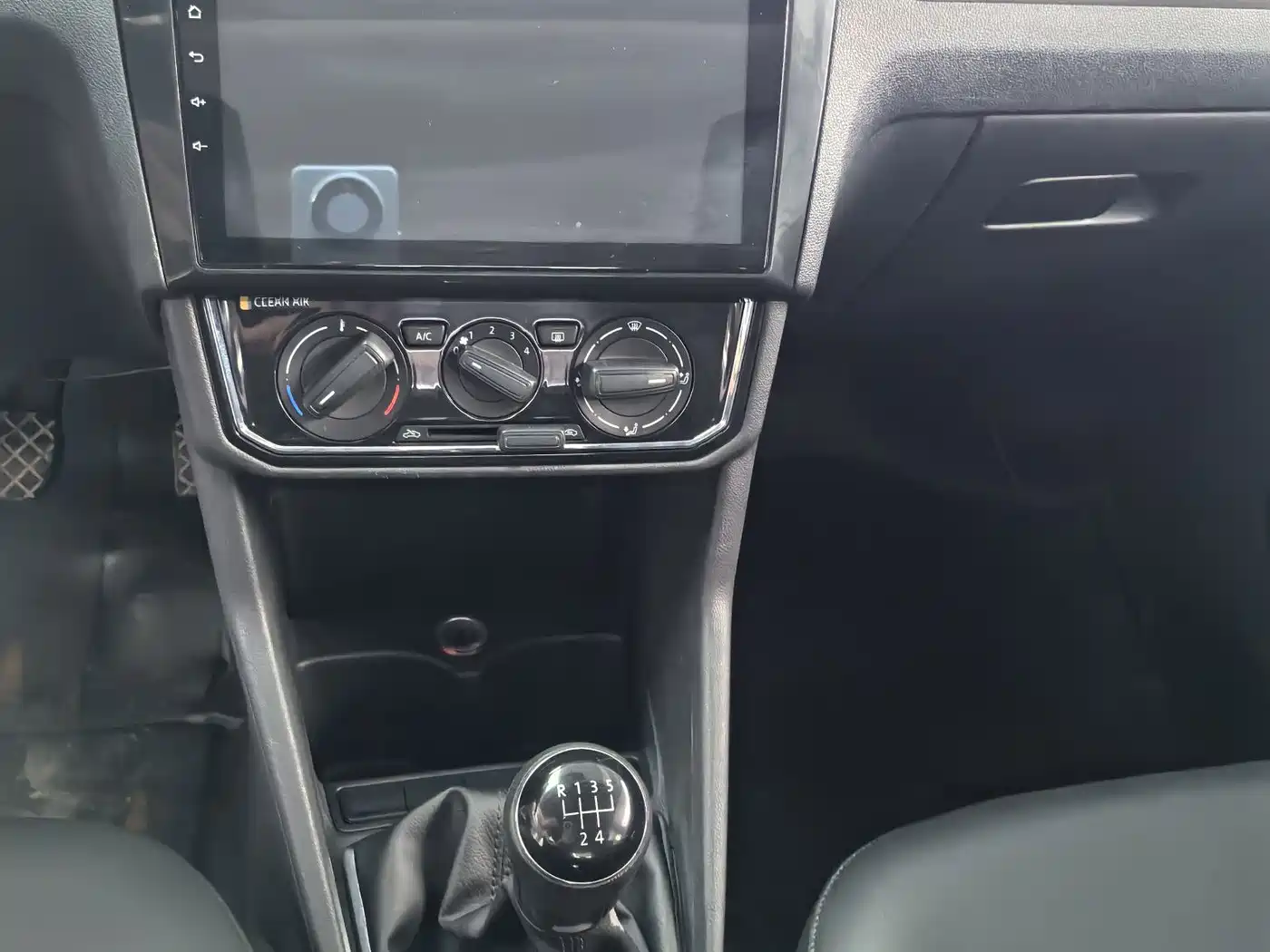 Volkswagen Jetta 2019 2019 Dream Edition 1.5L Manual Comfort