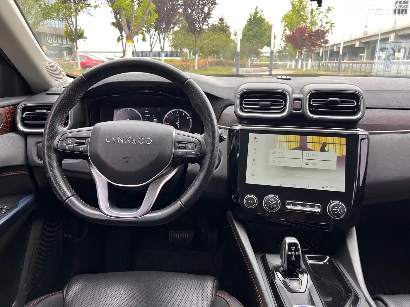 Lynk & Co 02 2018 1.5T DCT 2WD Power Edition China V фото 16