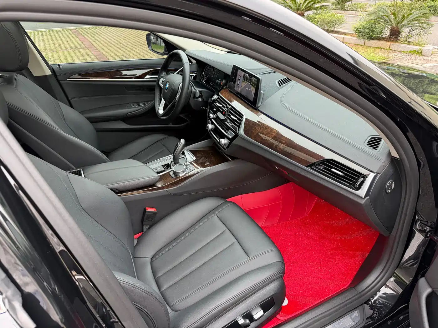 BMW 5 Series 2018 525Li Luxury Package фото 6