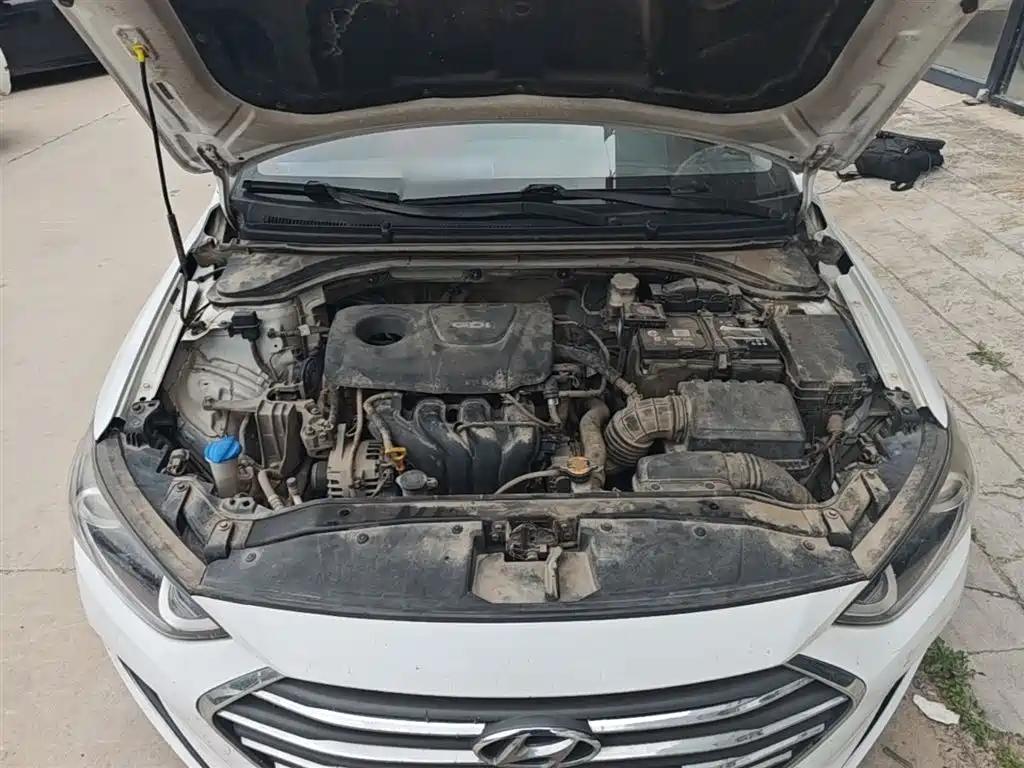 Hyundai Elantra 2016 Model 1.6L Automatic Smart Elite фото 20