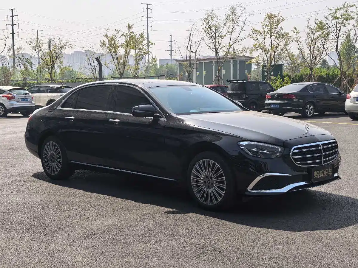 MERCEDES-BENZ E CLASS