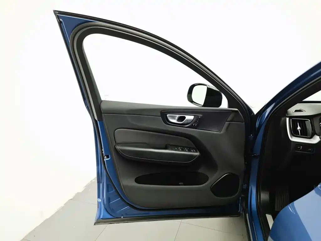 Volvo XC60, миниатюра 8