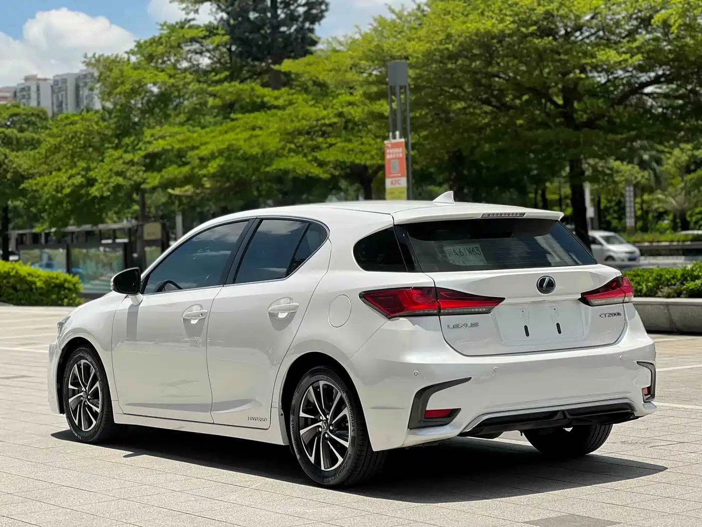 Lexus CT 2019 2017 CT200h Elite Edition Monochrome China V