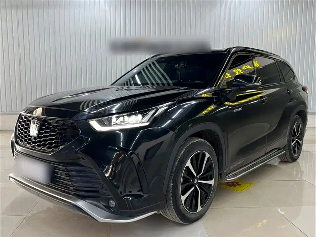 Toyota Crown Kluger 2023 2.5L HEV AWD Premium Edition фото 2