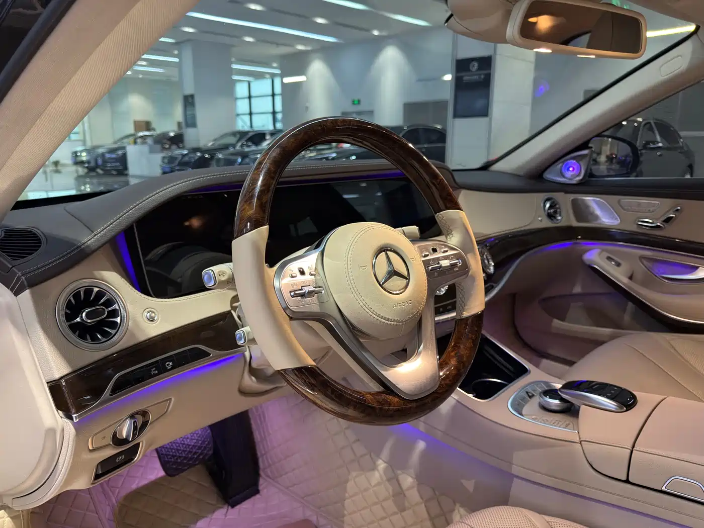 Mercedes-Benz Maybach S-Class 2015 S 400 4MATIC фото 10