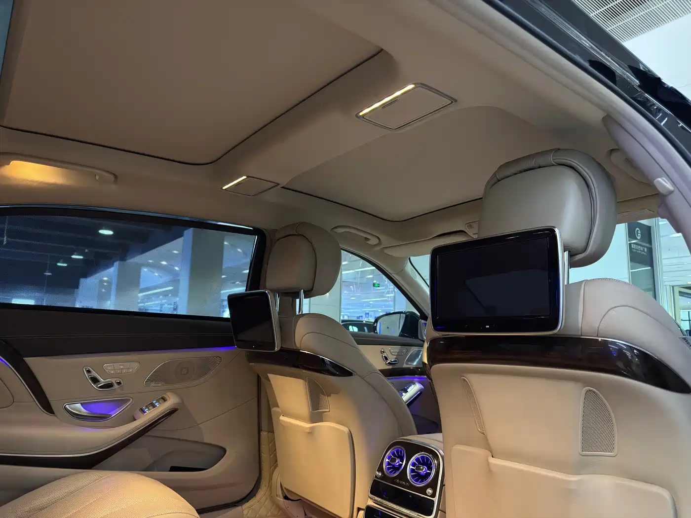 Mercedes-Benz Maybach S-Class 2015 S 400 4MATIC фото 11