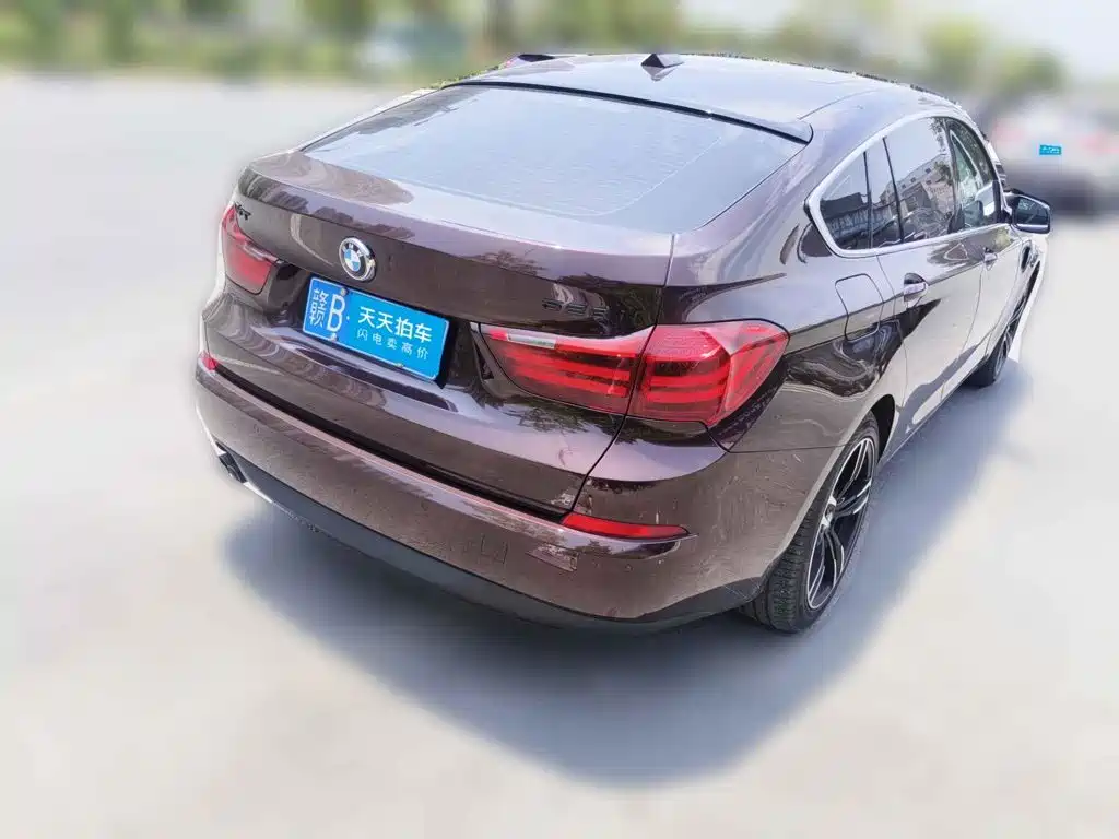 BMW 5 Series GT 2015 2014 528i Leading
