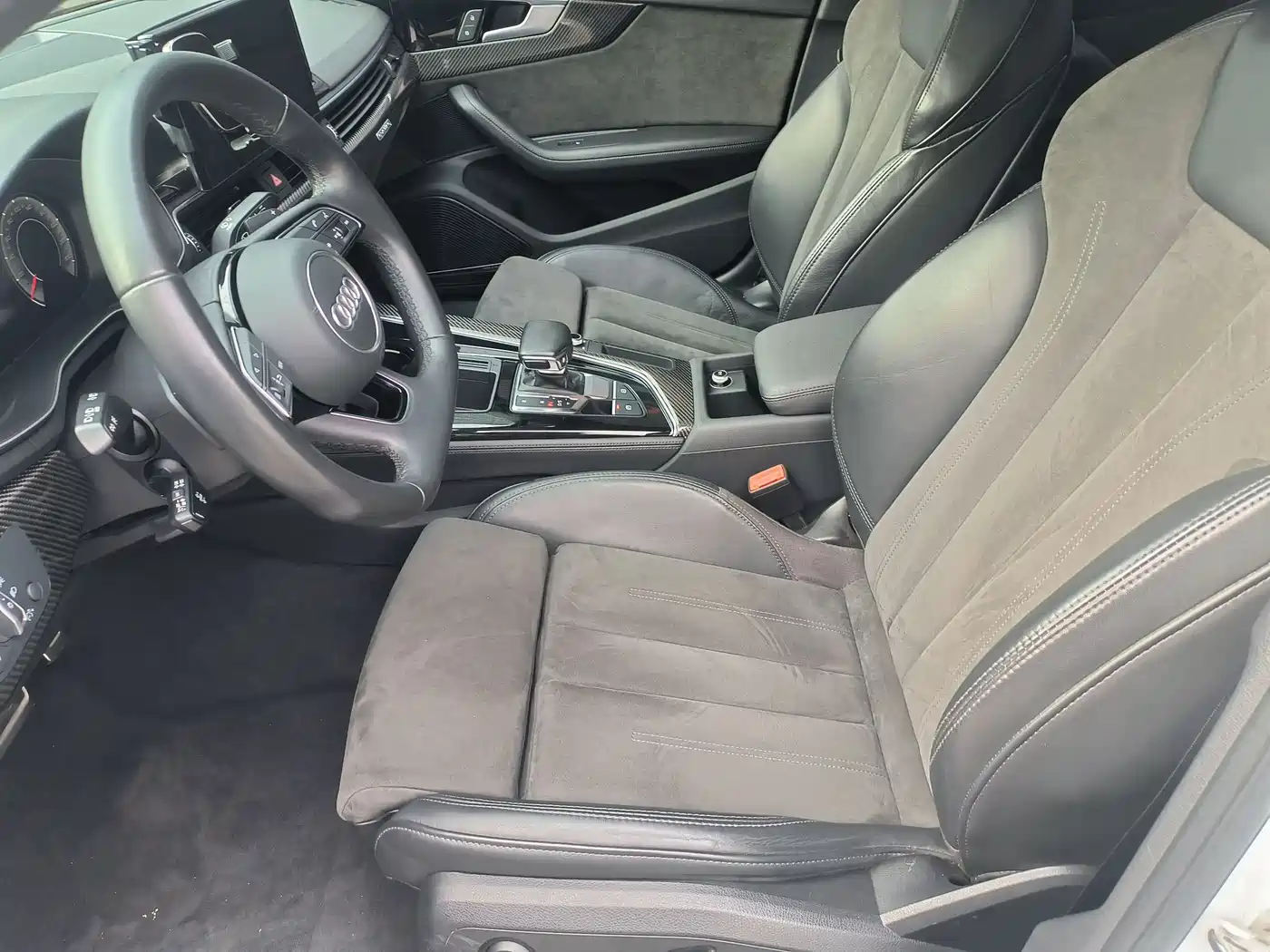 Audi A4L 2023 45 TFSI quattro Premium Sport фото 8