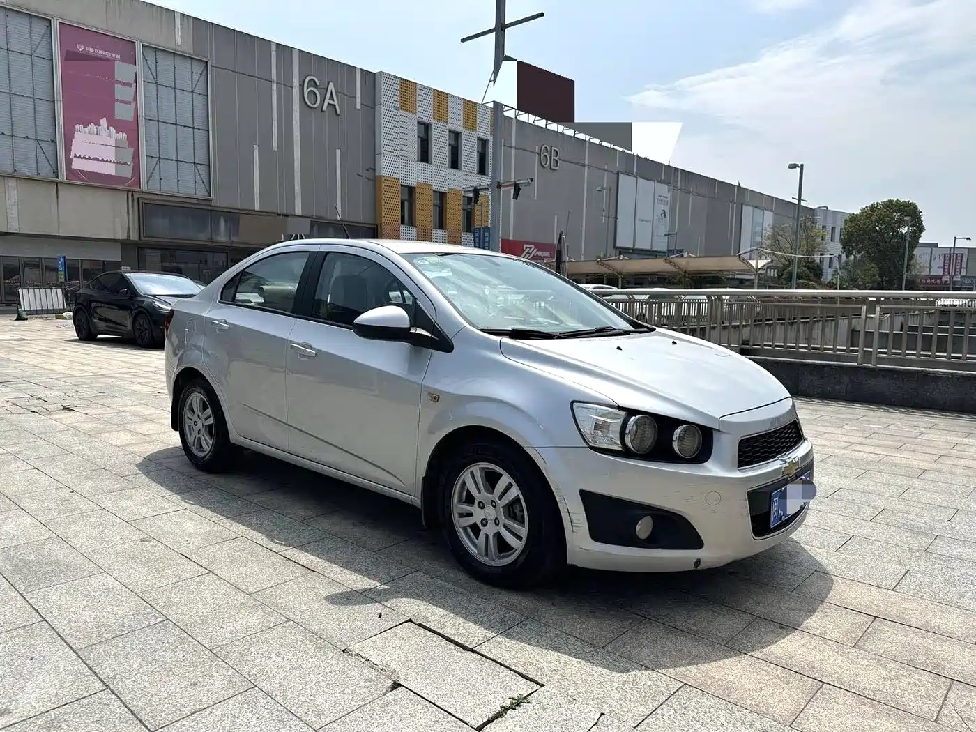 Chevrolet Aveo 2011 Sedan 1.4L AT SE фото 4