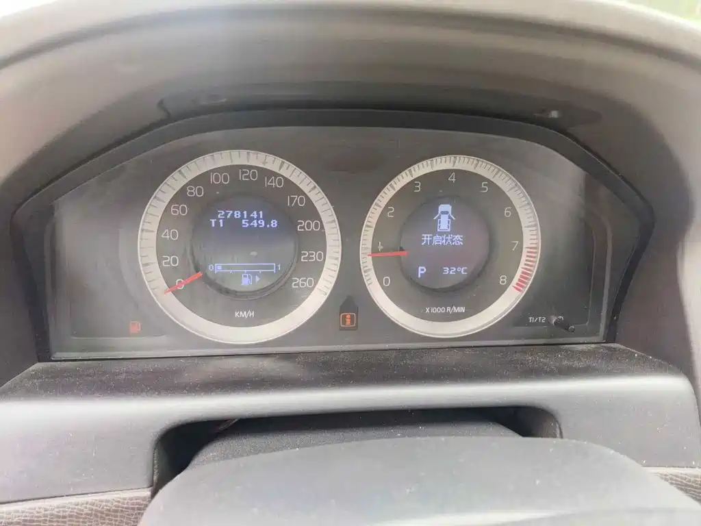 Volvo XC60 (Import) 2010 2011 2.0T Intelligent Premium Edition