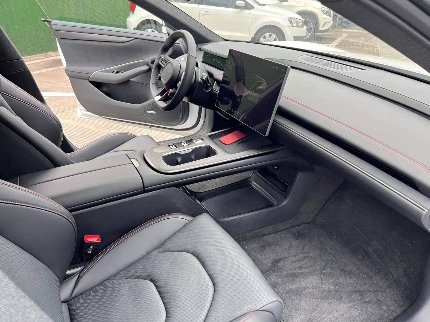 Xiaomi Auto Xiaomi SU7 2024 RWD Ultra Long Range Advanced Smart Driving Pro Edition фото 11