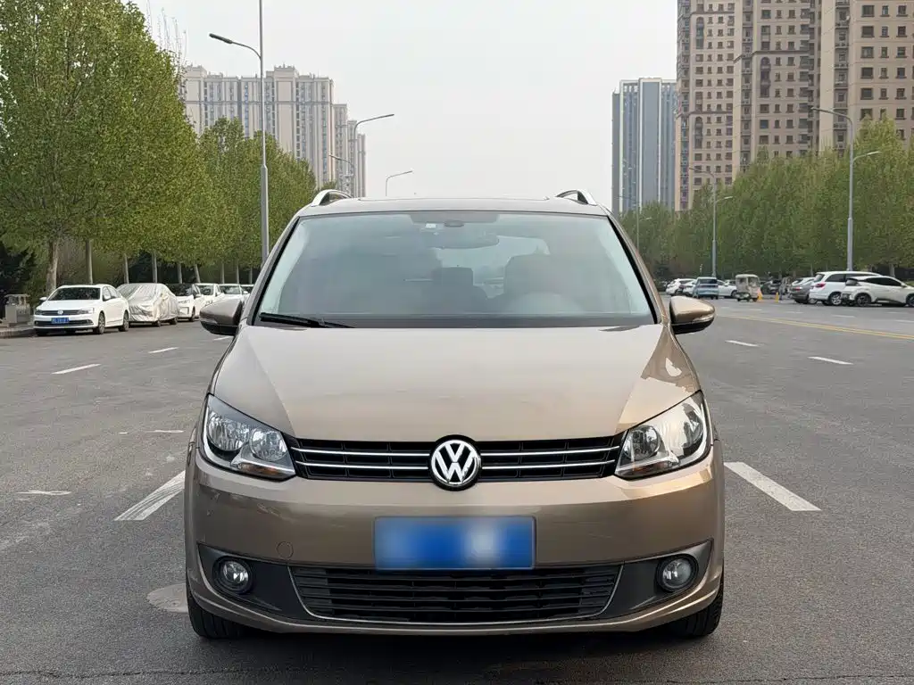 Volkswagen Touran 2016 2015 1.4T DSG Comfort Edition 5-seater
