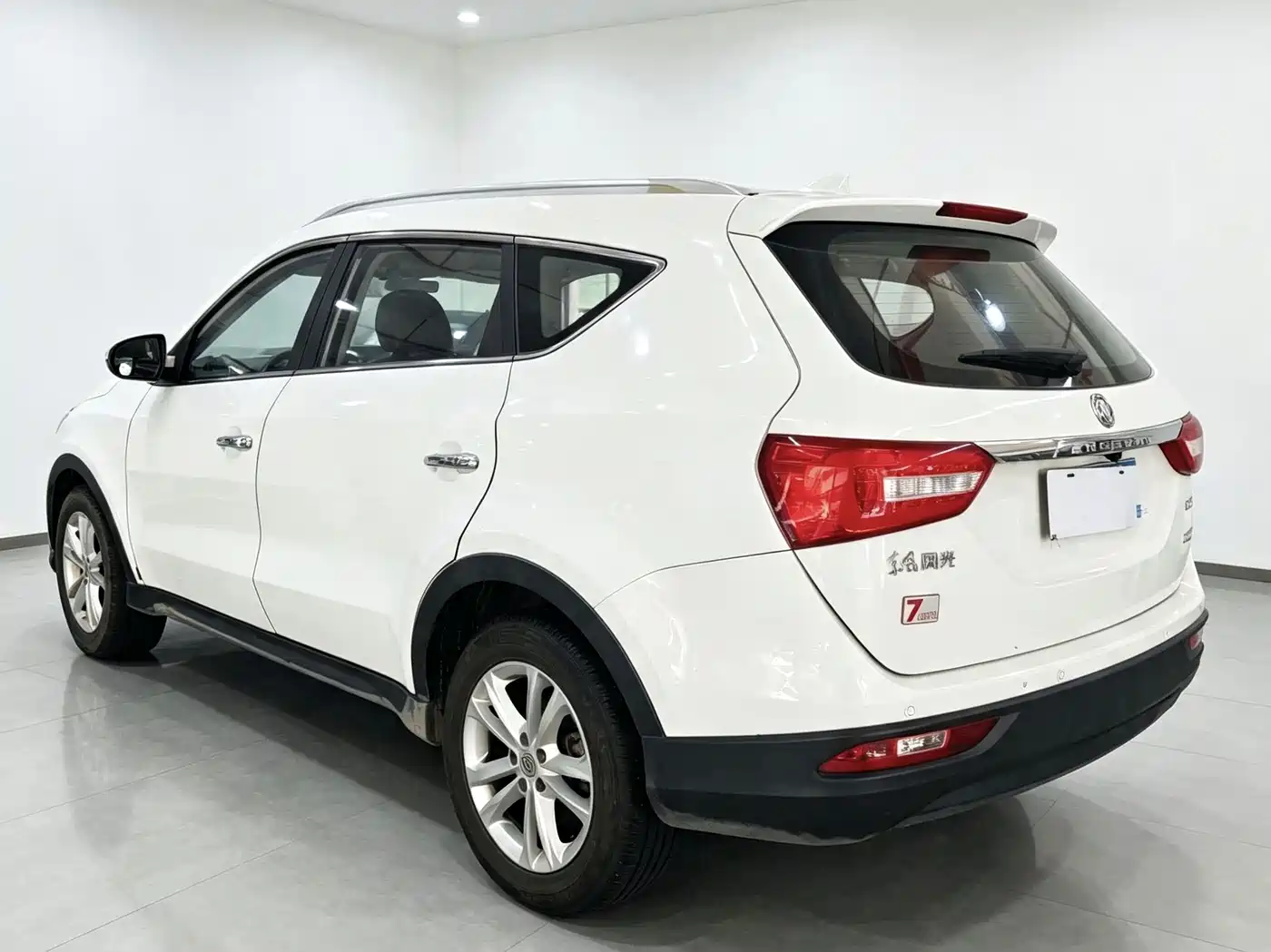 Dongfeng Fengguang Fengguang 580 2016 2016 Model 1.8L Manual Comfort Version
