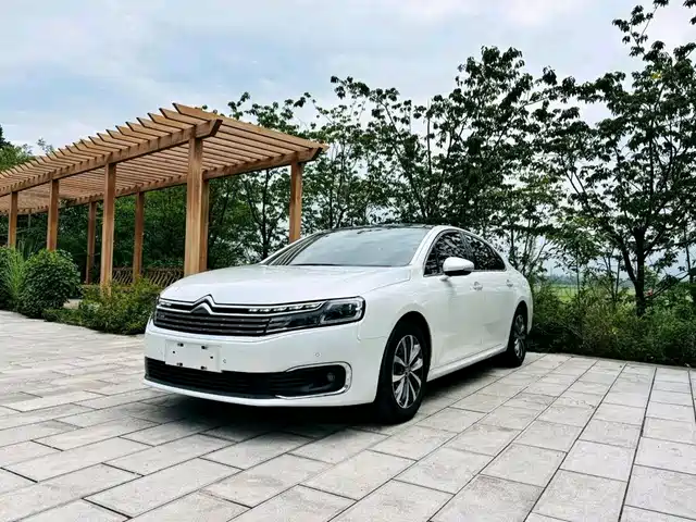  Citroën Citroën C6 2021 400THP Comfort Version