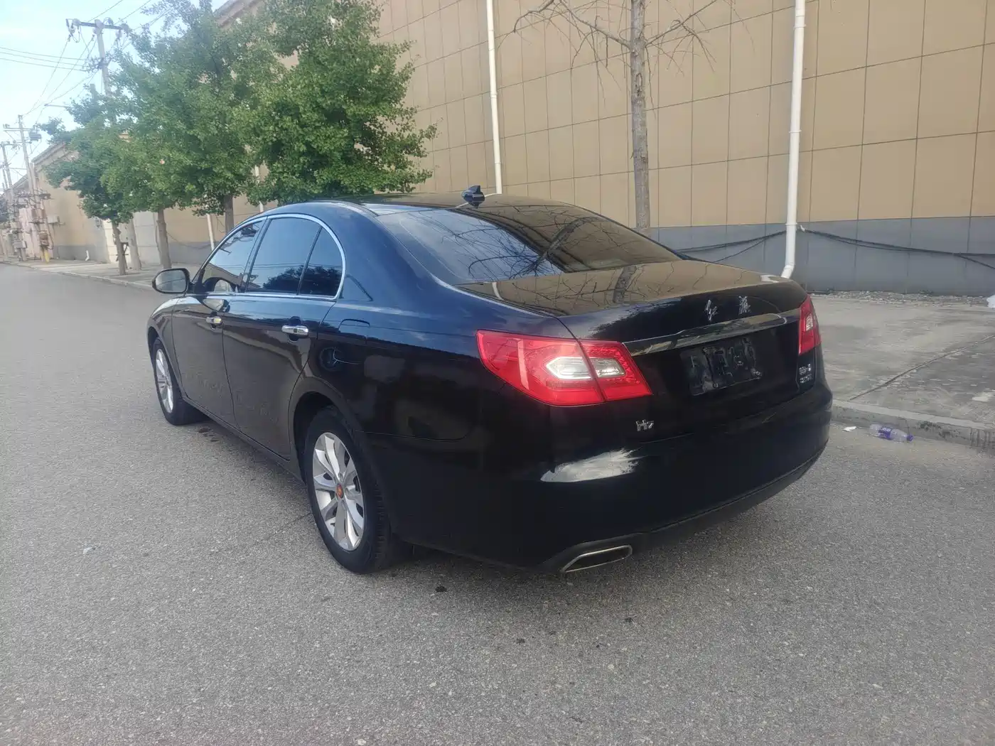 Hongqi H7 2017 2015 2.0T Luxury