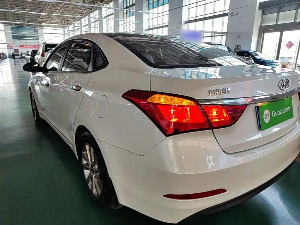 Hyundai Mistra 2014 1.8L Auto Smart GLS фото 5