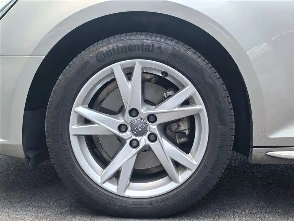 Audi A4L 2018 30th Anniversary 40 TFSI Progressive фото 18