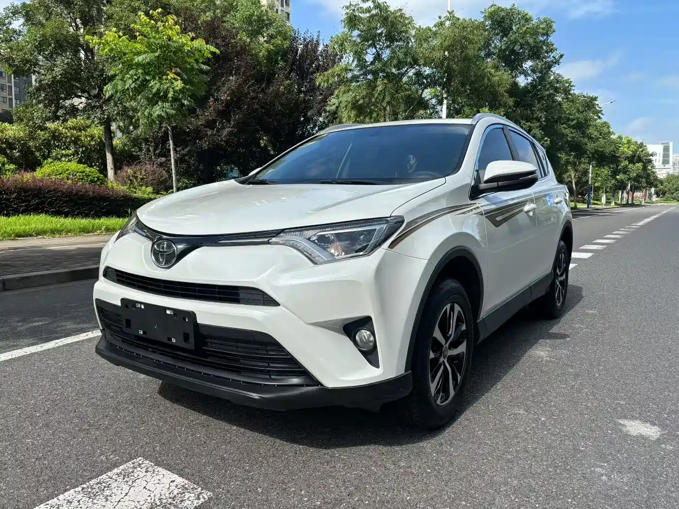 Toyota RAV4 Rongfang 2019 2.0L CVT 2WD Pioneer Edition China VI