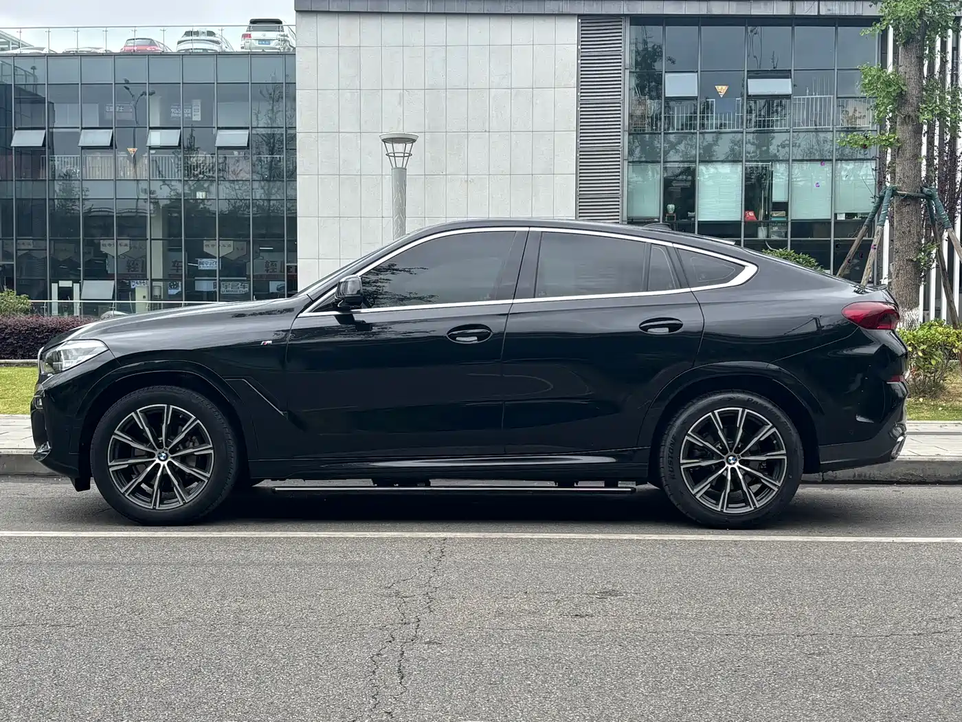 BMW X6 2021 xDrive30i M Sport Package фото 3
