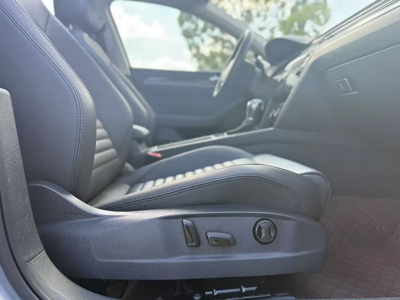 Volkswagen Magotan 2017 330TSI DSG Luxury фото 30