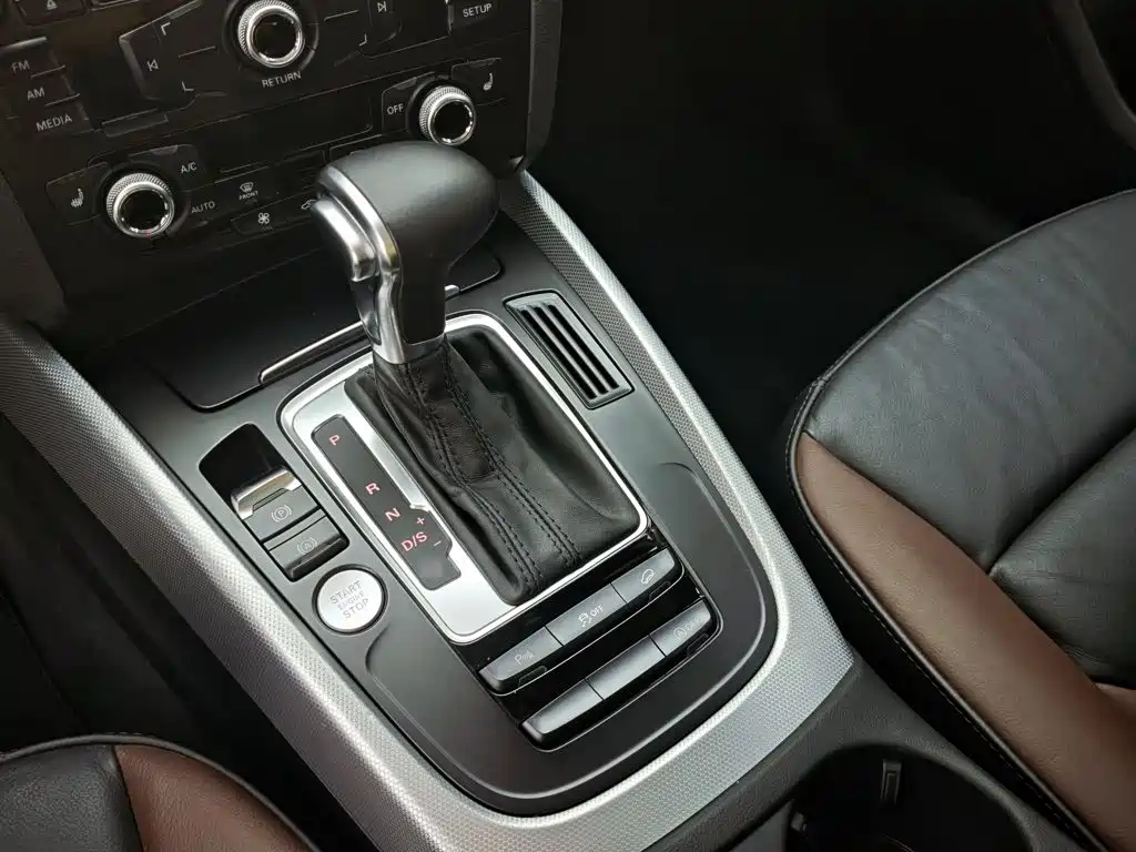 Audi Q5 2018 2017 Plus 40 TFSI Technology
